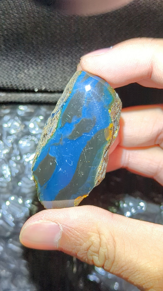 Natural Blue Amber (20 grams) – Glows Blue Under Bright Light & UV | Rare Natural Amber | Unheated Amber | Gift Idea