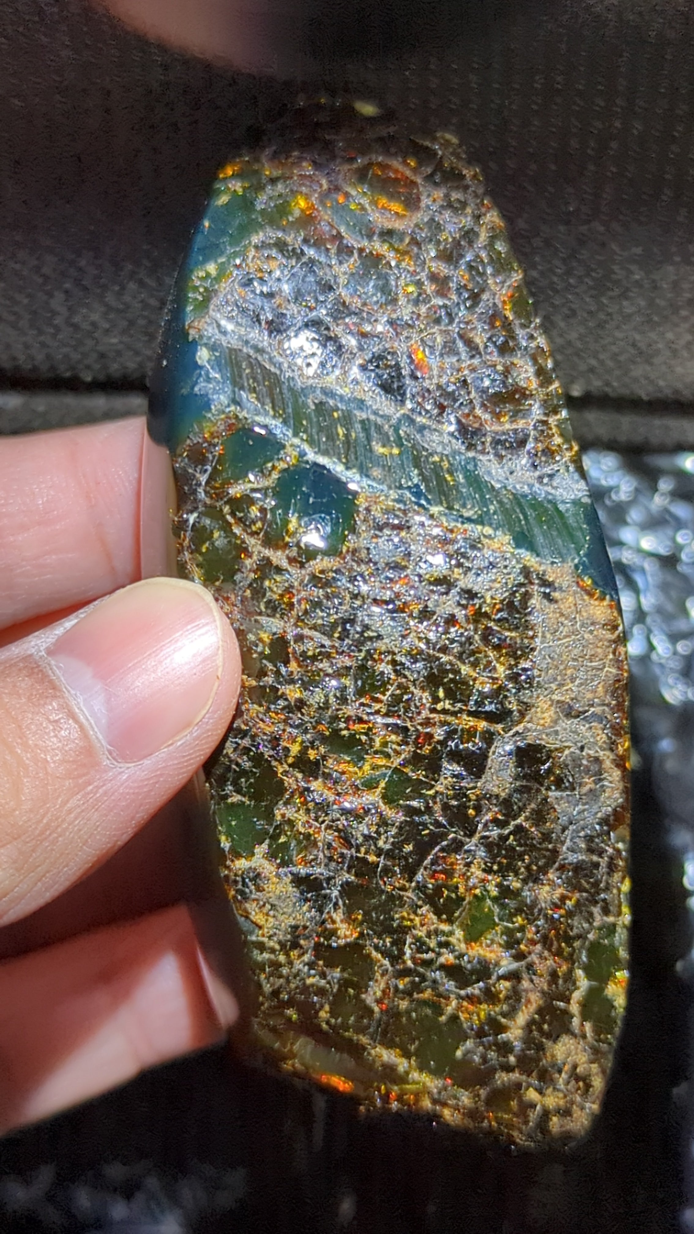 Large Rare Blue Amber Specimen (80 grams) - Excellent Grade +AAA - Natural Blue Amber - Amber Specimen - Natural Amber Stone - UV Reactive