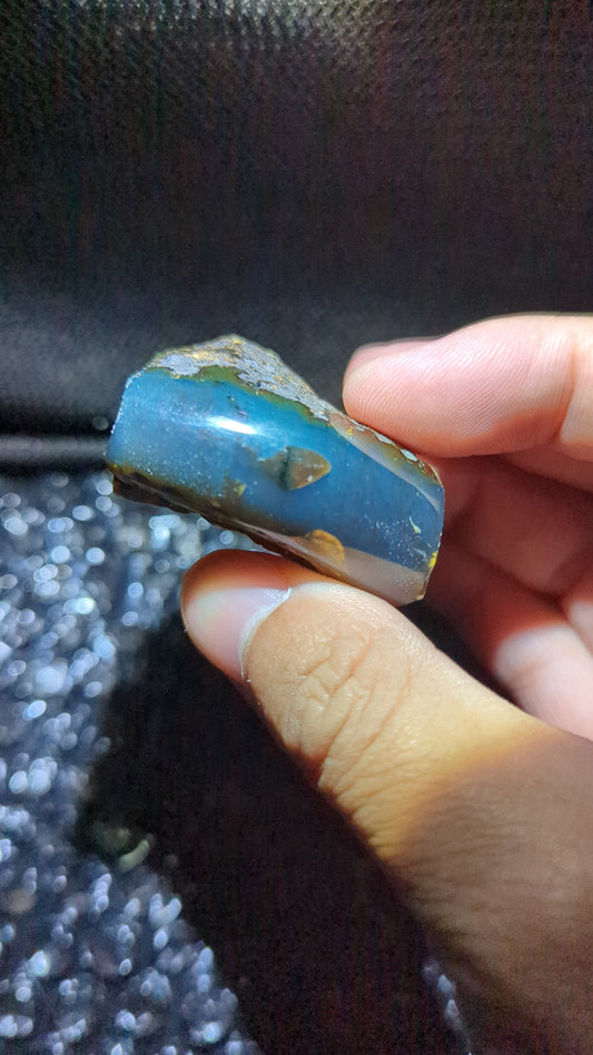 Rare Blue Amber Specimen (21 grams) - Excellent Grade +AAA - Natural Blue Amber - Amber Specimen - Natural Amber Stone - UV Reactive