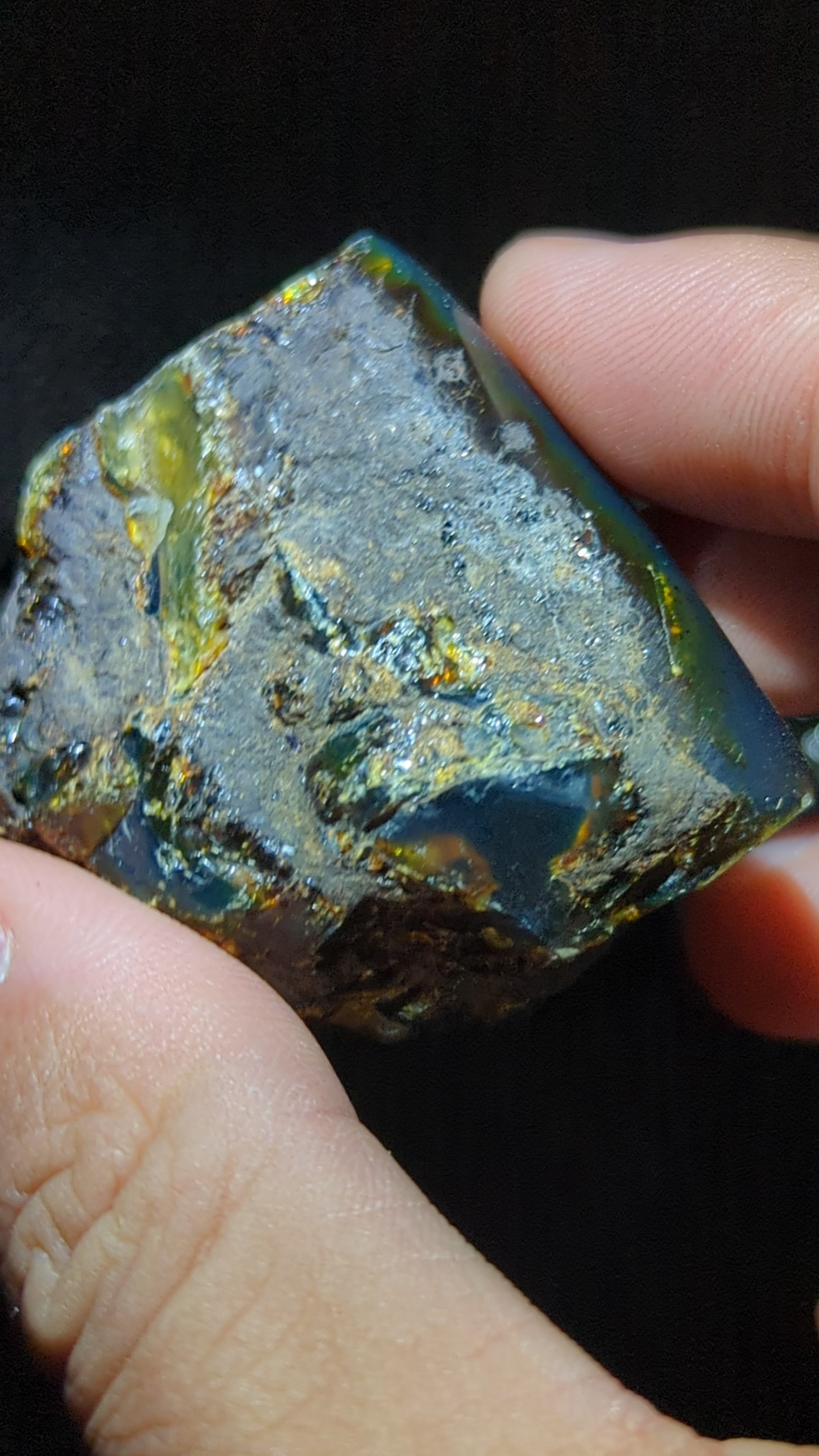 Rare Blue Amber Specimen (21 grams) - Excellent Grade +AAA - Natural Blue Amber - Amber Specimen - Natural Amber Stone - UV Reactive