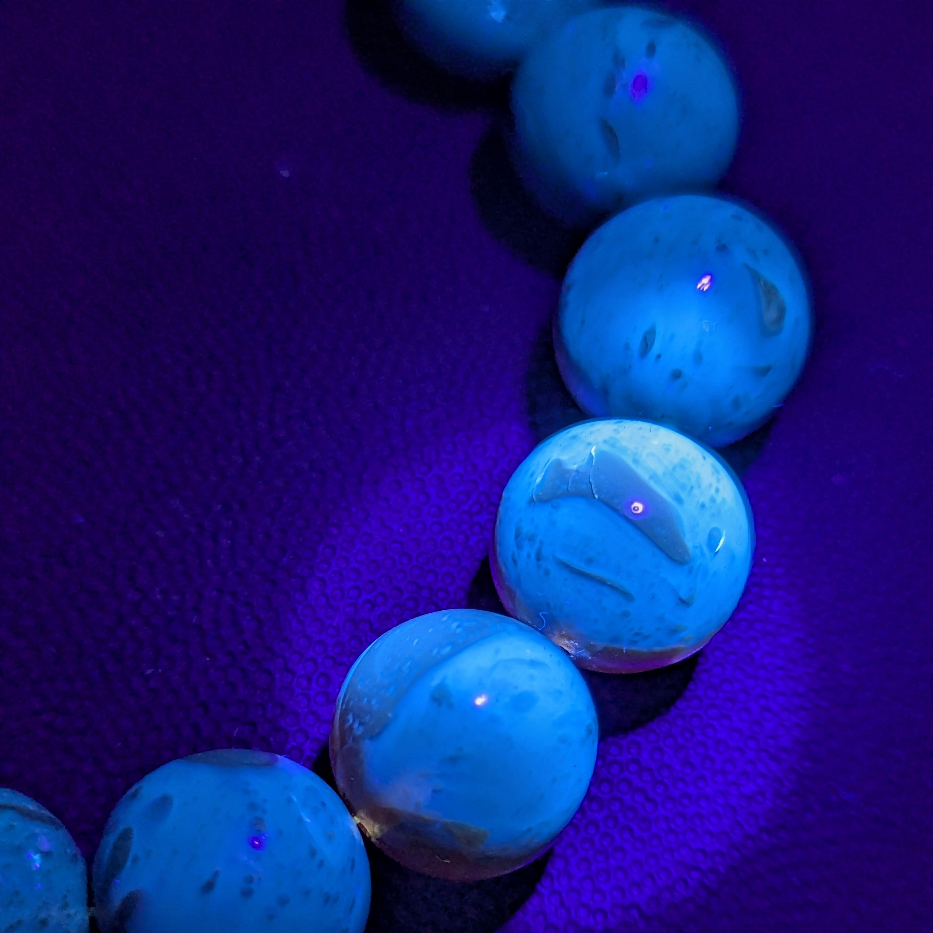 Authentic Blue Amber Bracelet - 15 mm beads (16 beads) - Reddish Brown Type