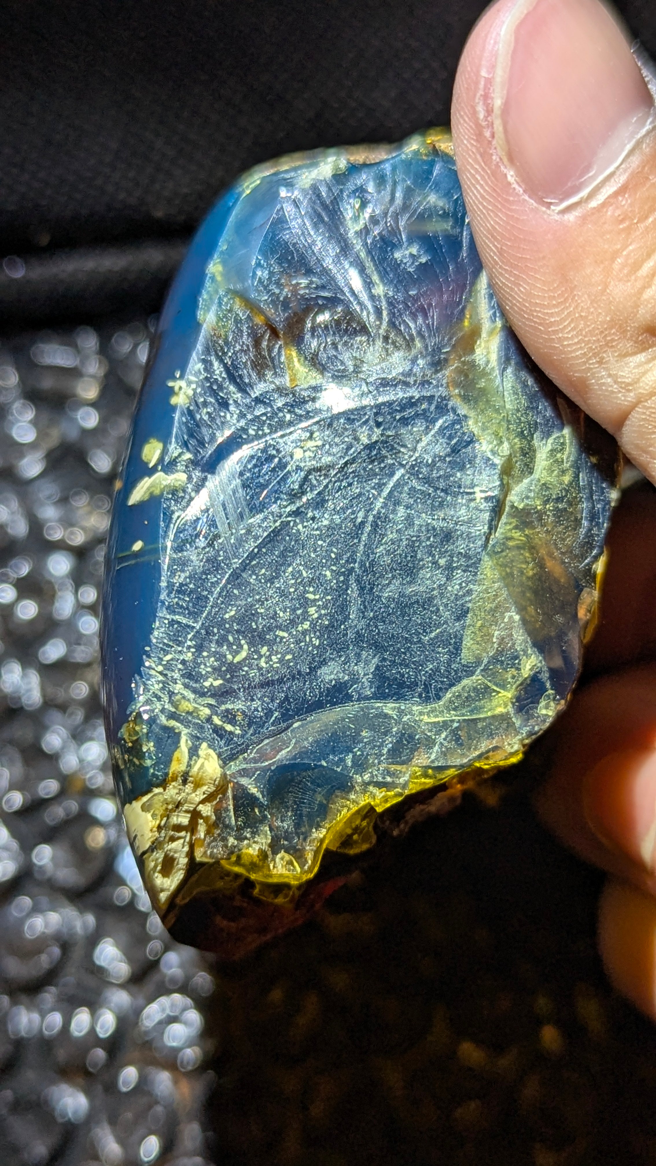 Rare Blue Amber Specimen (76 grams) - Excellent Grade - Natural Blue Amber with beautiful blue glow