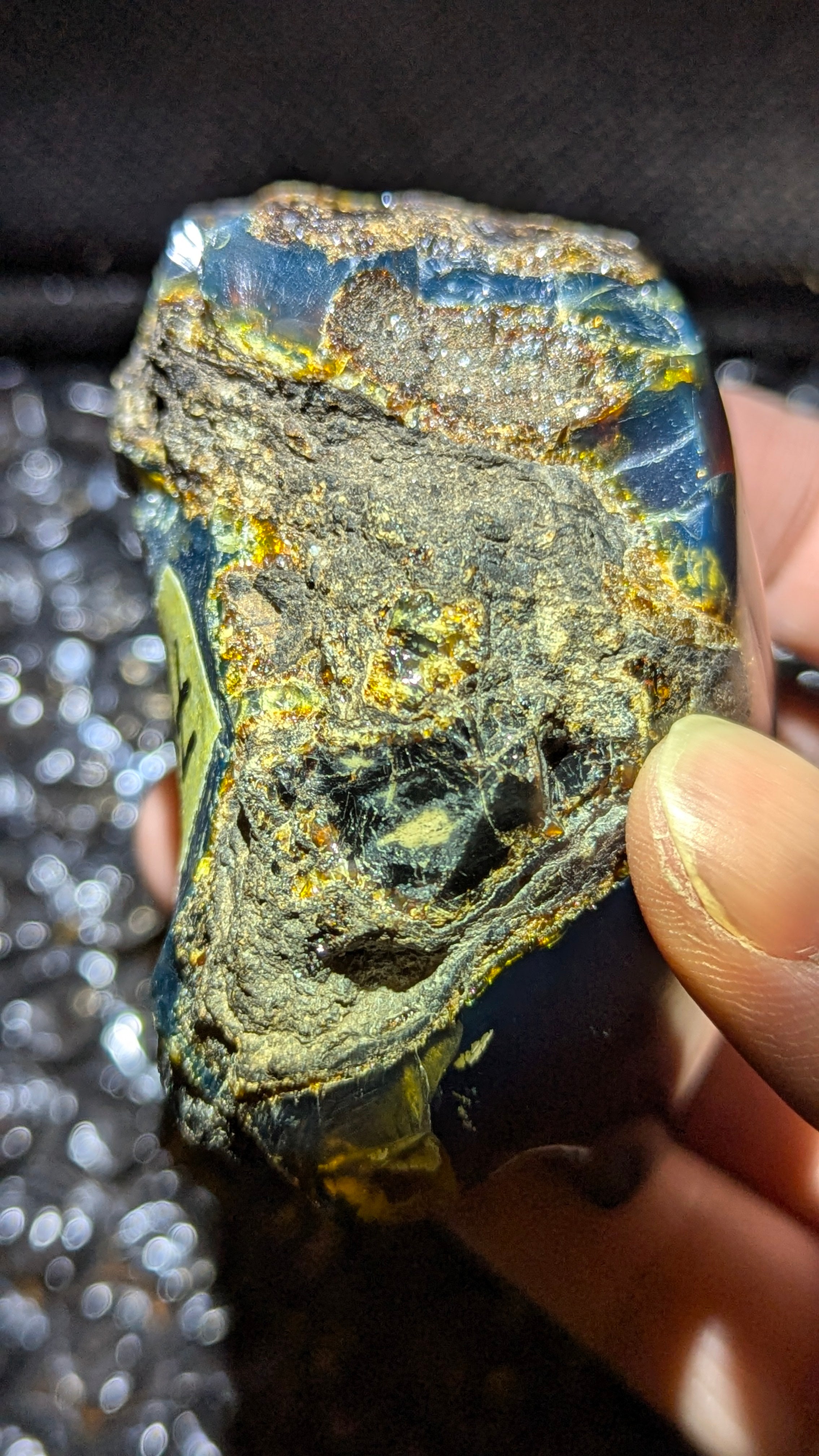 Rare Blue Amber Specimen (76 grams) - Excellent Grade - Natural Blue Amber with beautiful blue glow