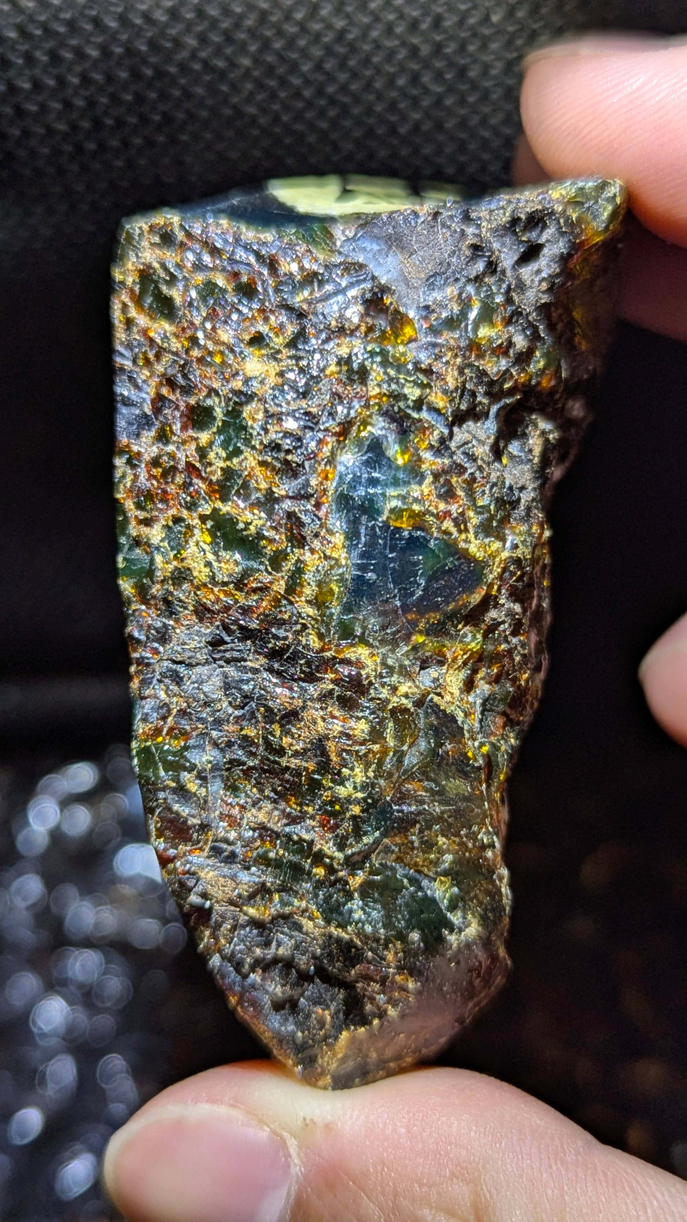 Beautiful Genuine 37g Blue Amber – Natural Amber, Untreated - Strong Blue Glow
