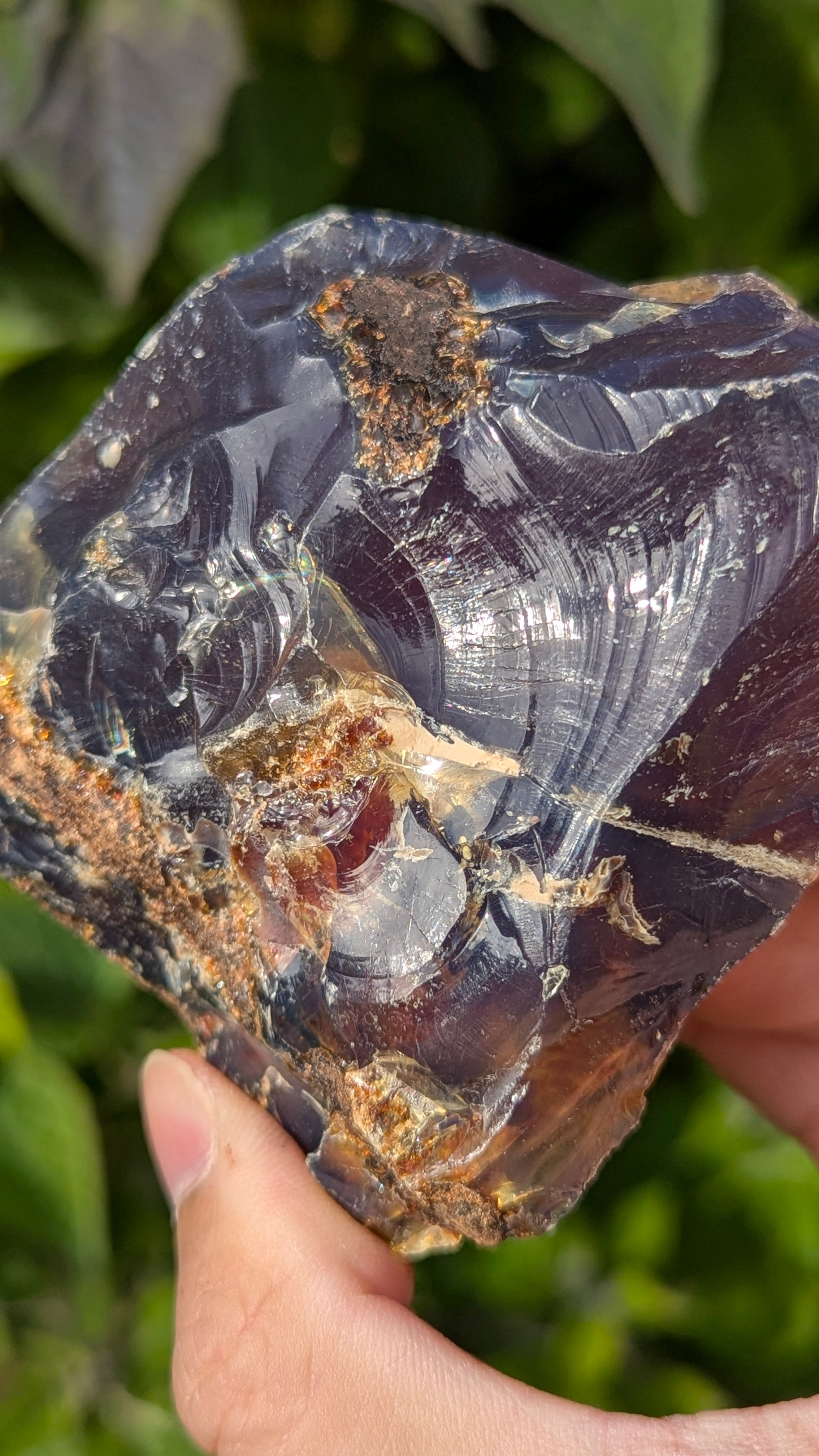 Rare Raw Blue Amber (142 Grams) – Sunlight Glowing, UV-Reactive Natural Gemstone
