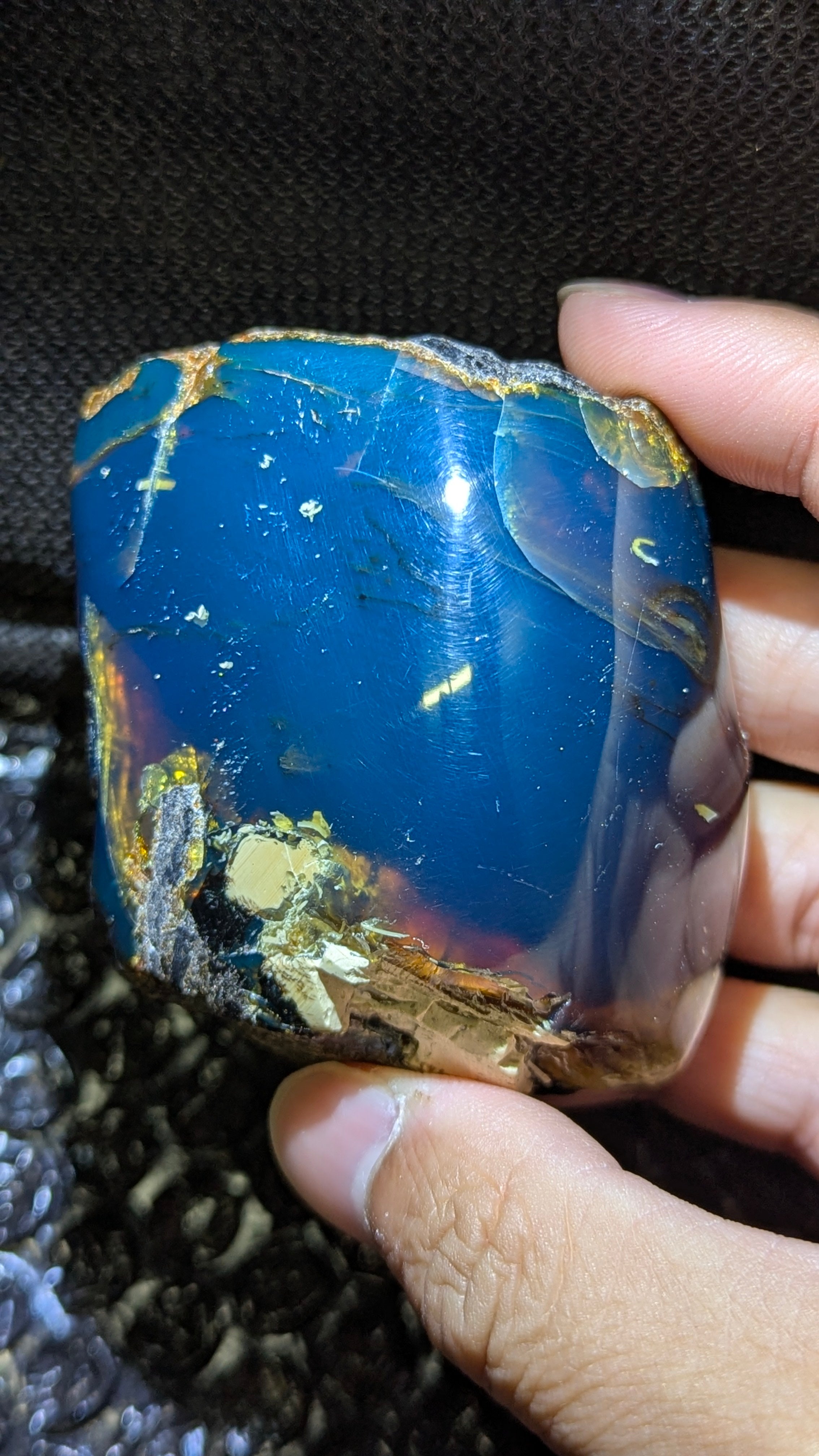 Beautiful Genuine 94g Blue Amber – Natural Amber, Untreated