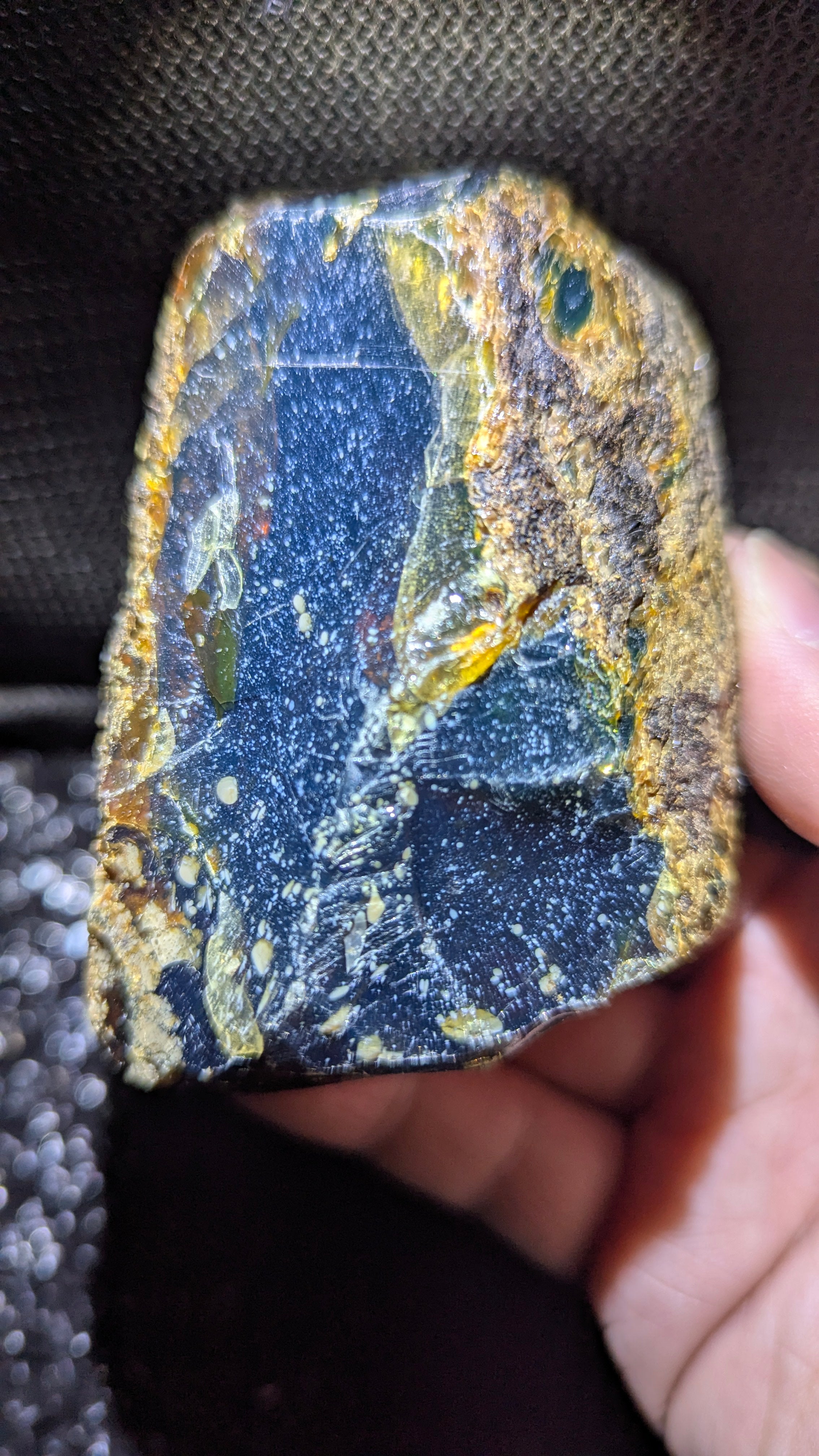 Beautiful Genuine 104g Blue Amber – Natural Amber, Untreated