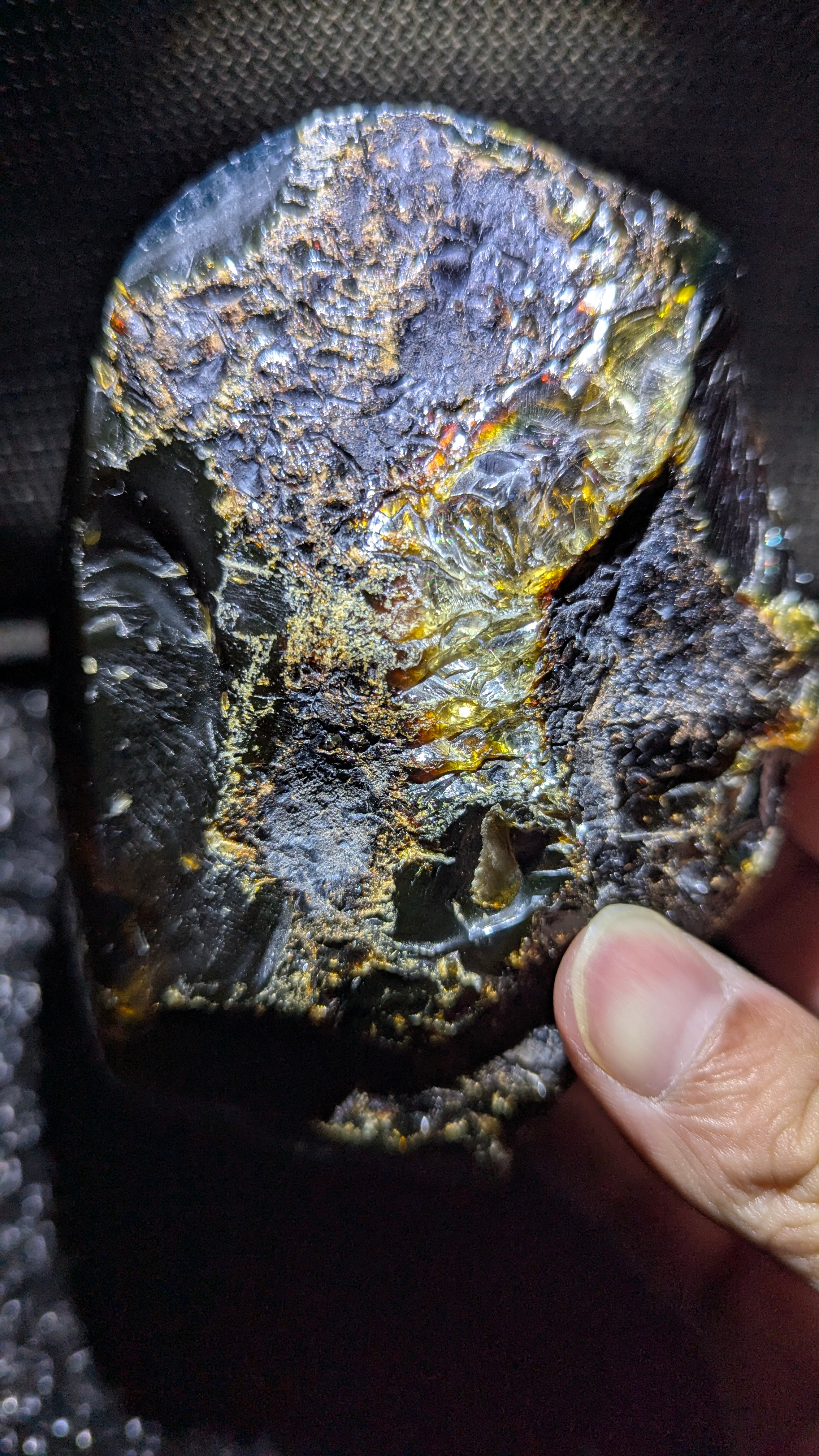 Beautiful Genuine 110g Blue Amber – Natural Amber, Untreated