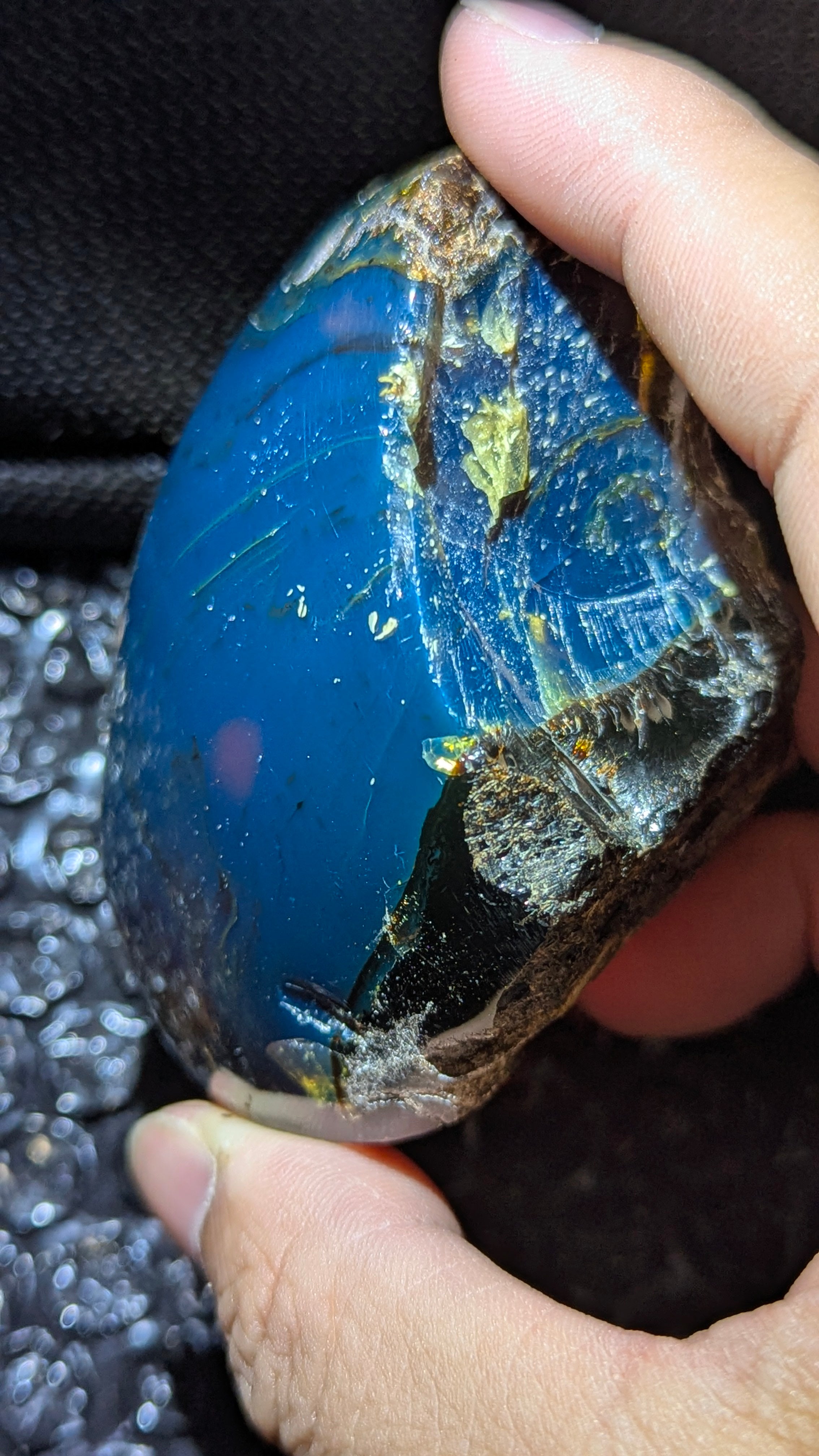 Beautiful Genuine 83g Blue Amber – Natural Amber, Untreated