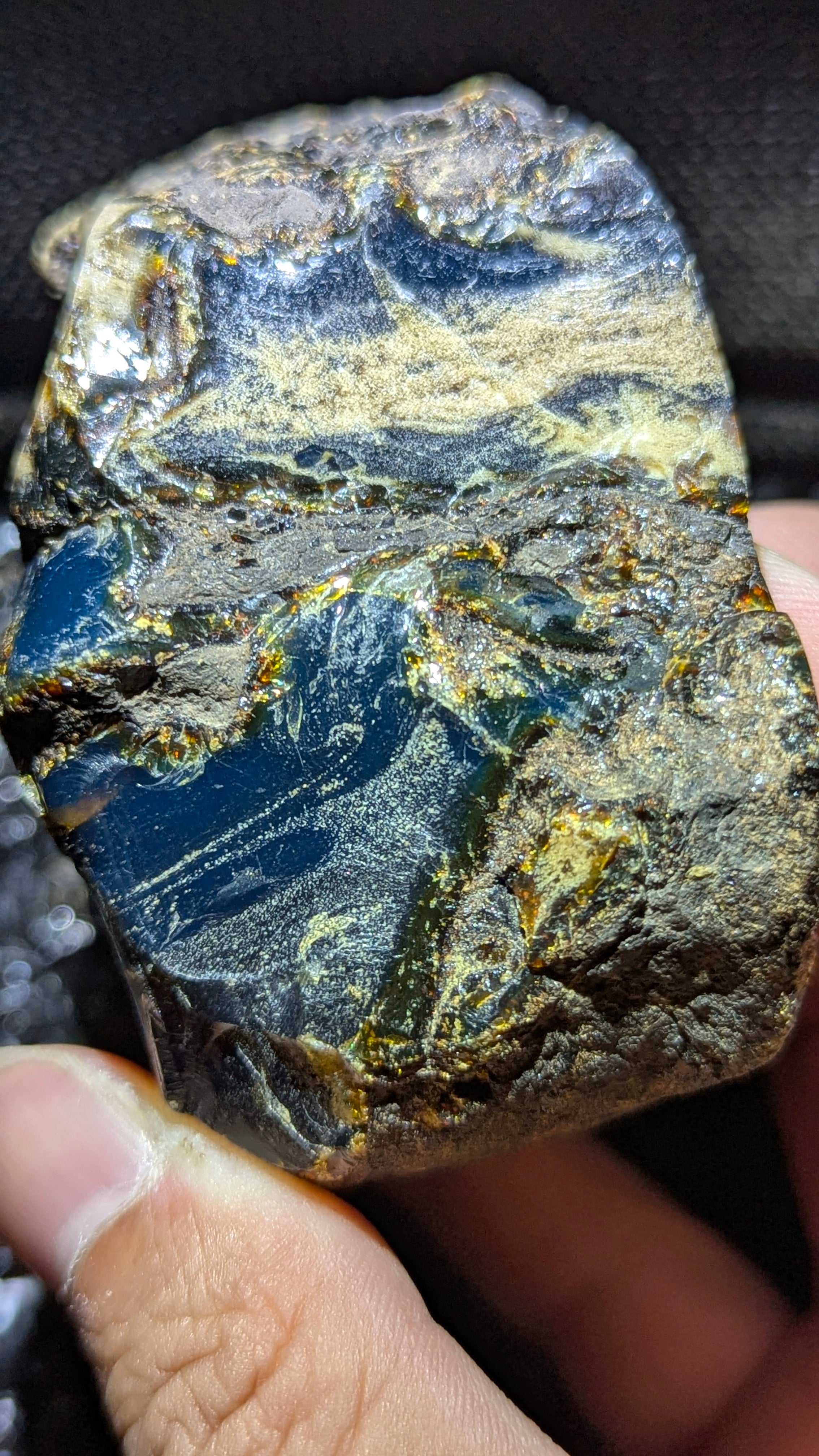 Beautiful Genuine 104g Blue Amber – Natural Amber, Untreated