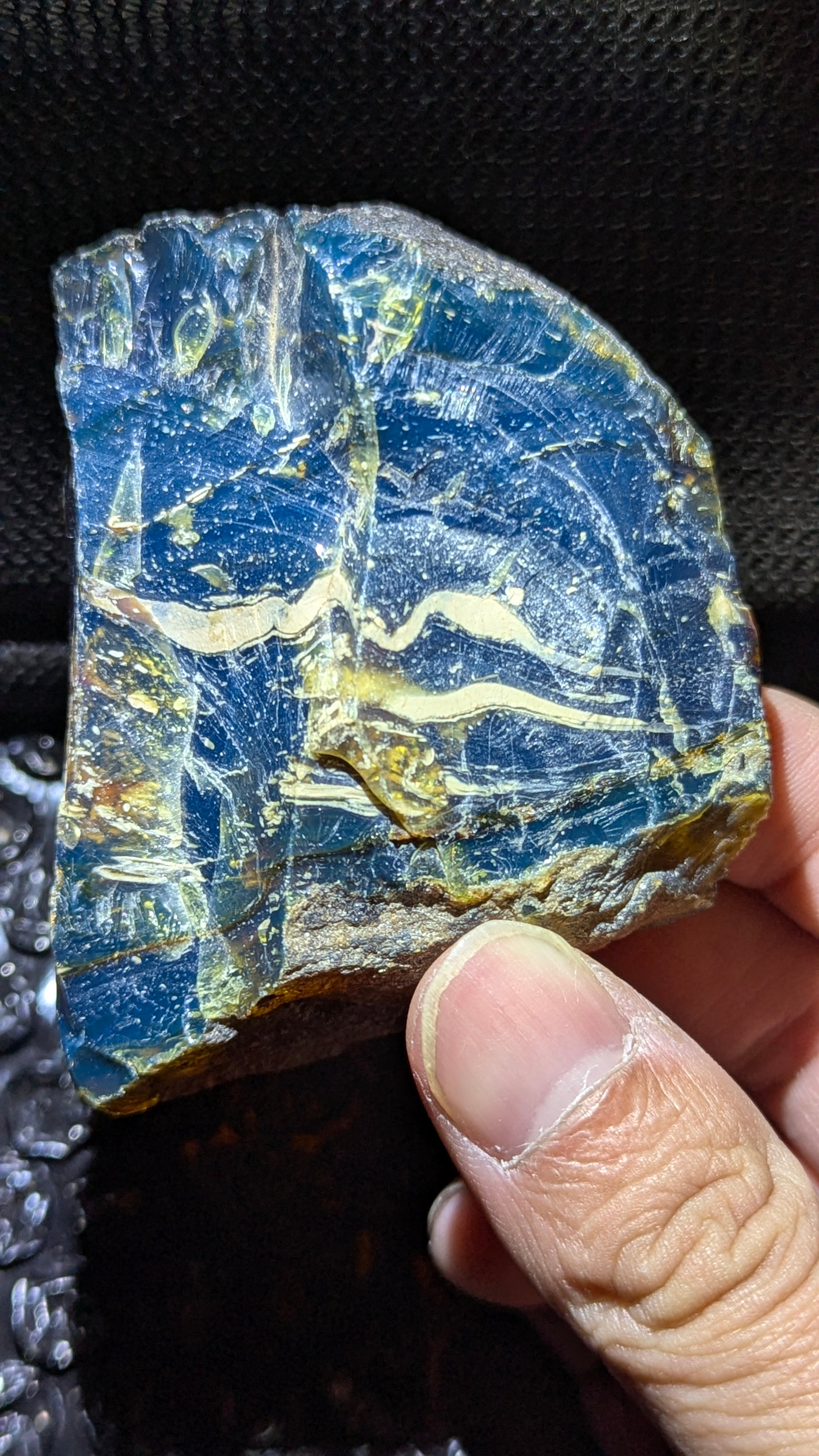 Beautiful Genuine 51g Blue Amber – Natural Amber, Untreated