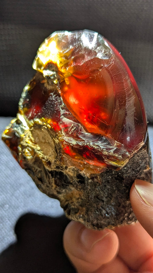 Beautiful Genuine 81g Blue Amber – Natural Amber, Untreated