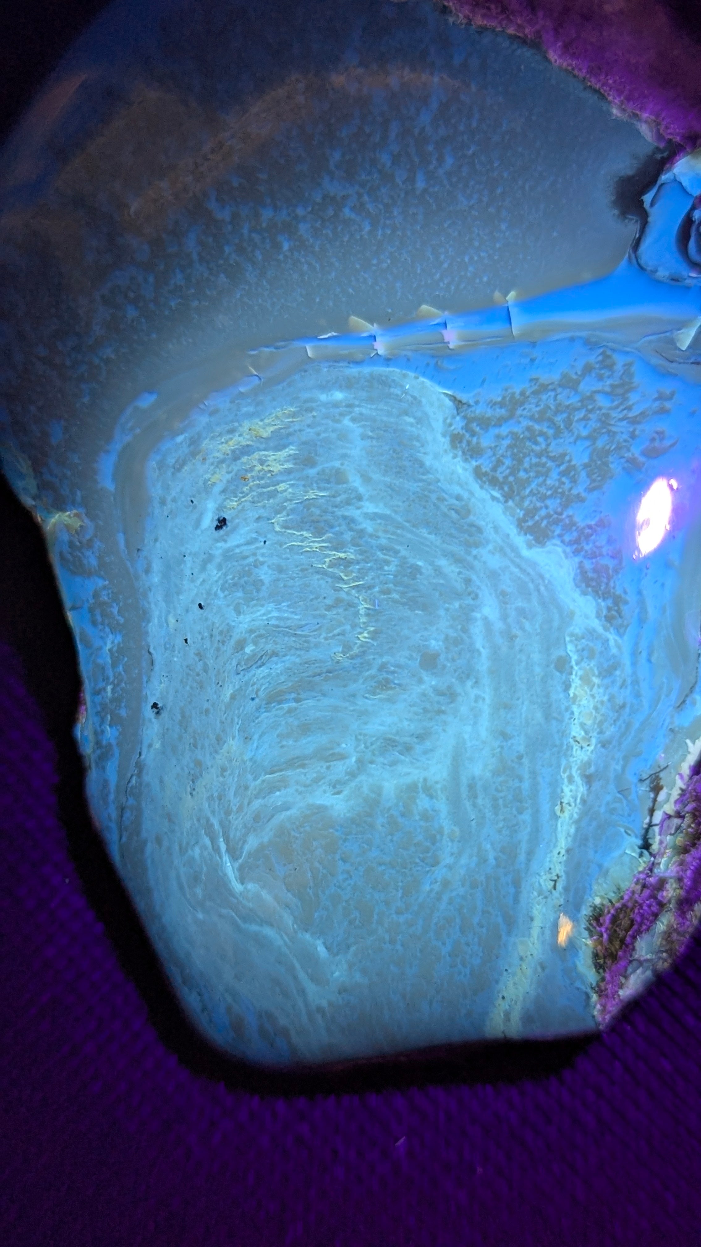 Beautiful Genuine 84g Blue Amber – Natural Amber, Untreated