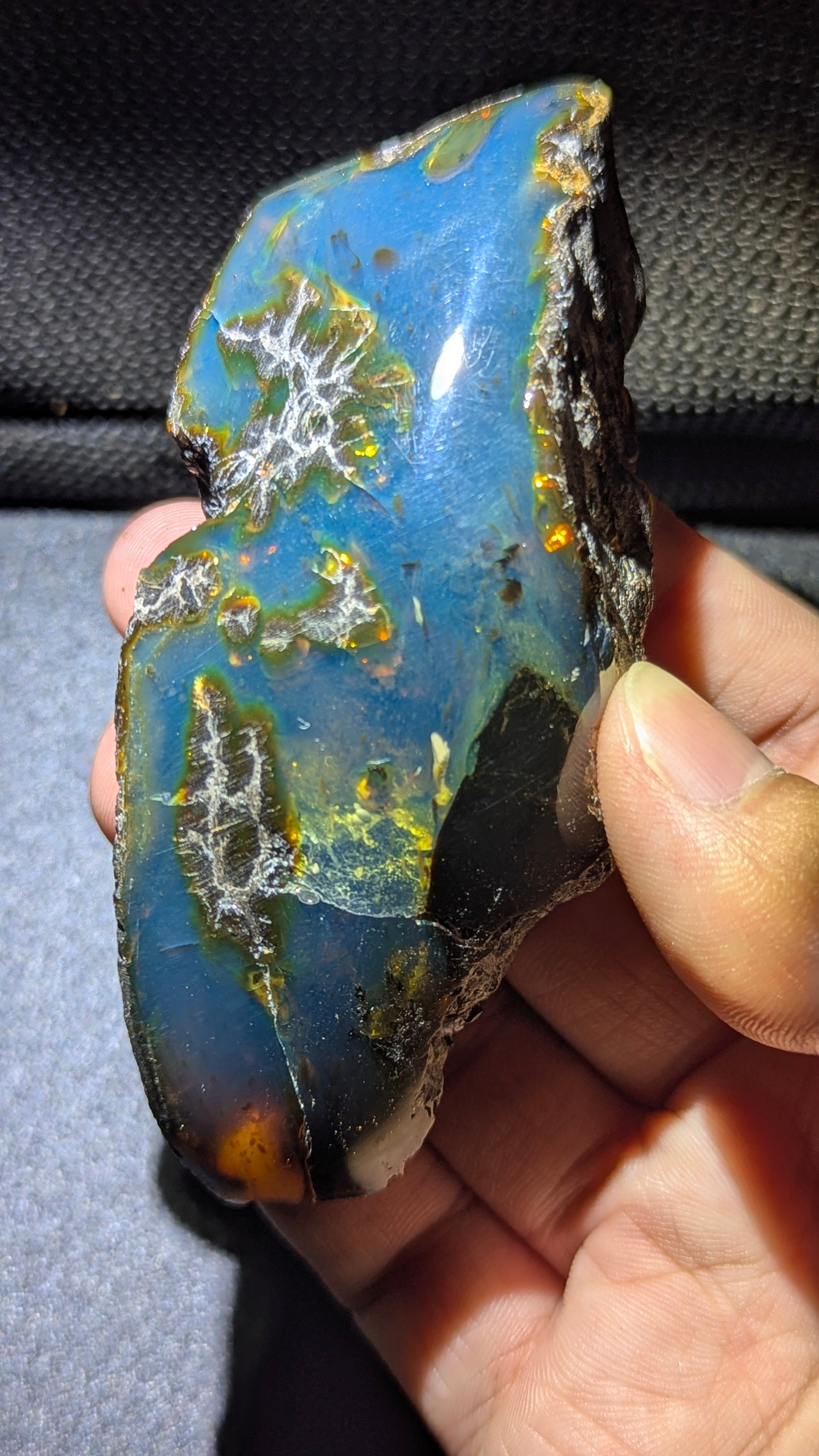 Very Rare AAA Genuine 50 G Golden Blue Amber with Beautiful Inclusions – Natural Amber, Untreated