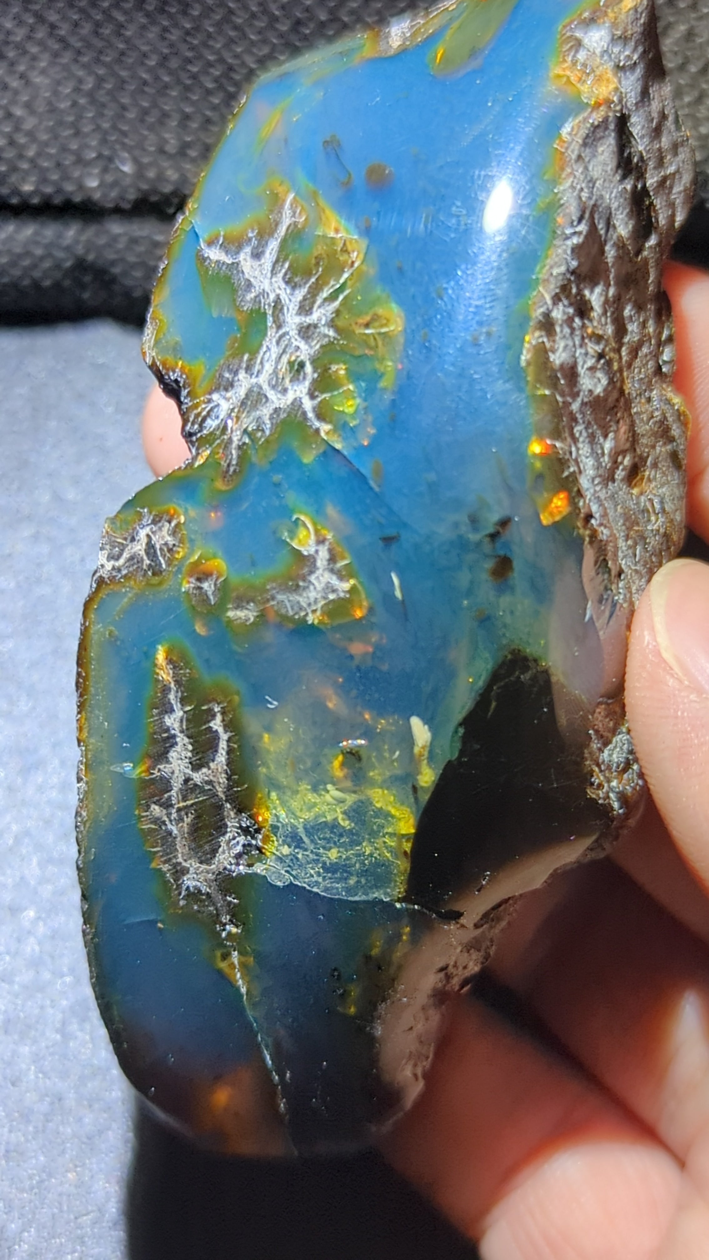Very Rare AAA Genuine 50 G Golden Blue Amber with Beautiful Inclusions – Natural Amber, Untreated