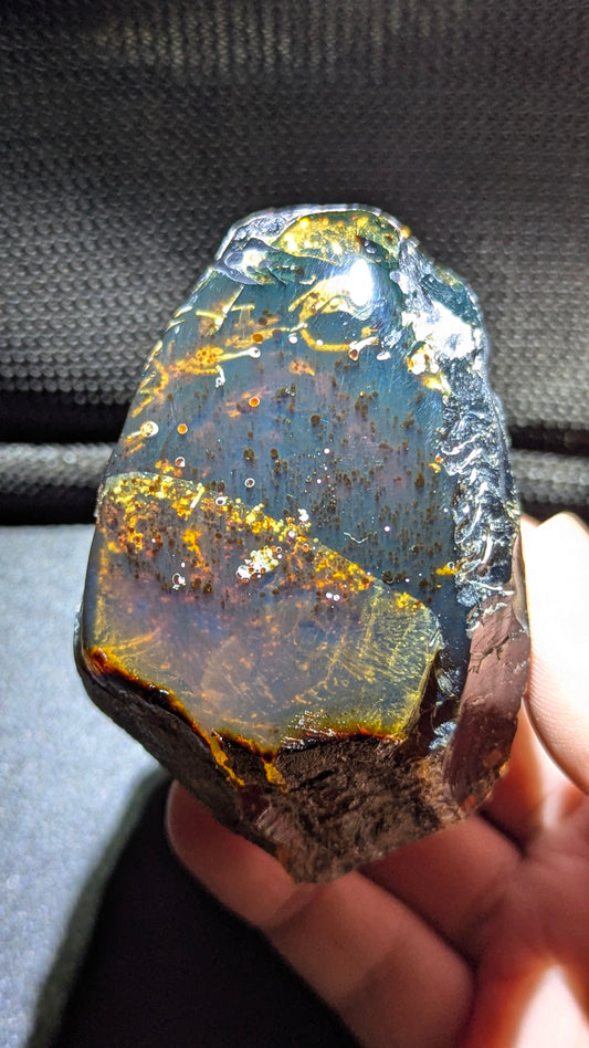 Premium Polished Blue Amber Stone 85g – Collector-Grade Natural Amber with Blue Fluorescence