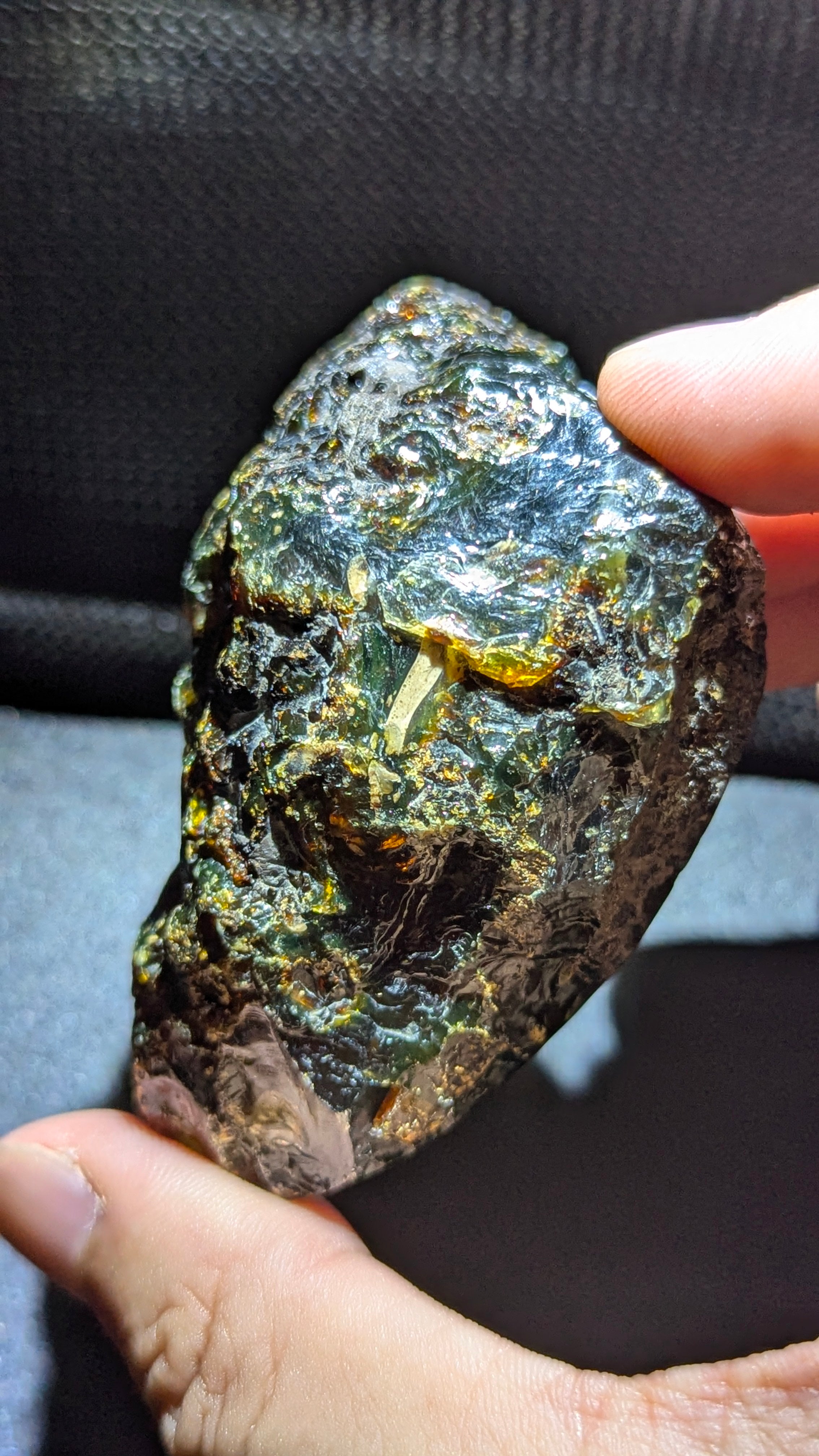 Natural Sumatran Blue Amber 45g Specimen – Emerald Forest Galaxy Pattern, UV Reactive Collector Amber with Golden Inclusions