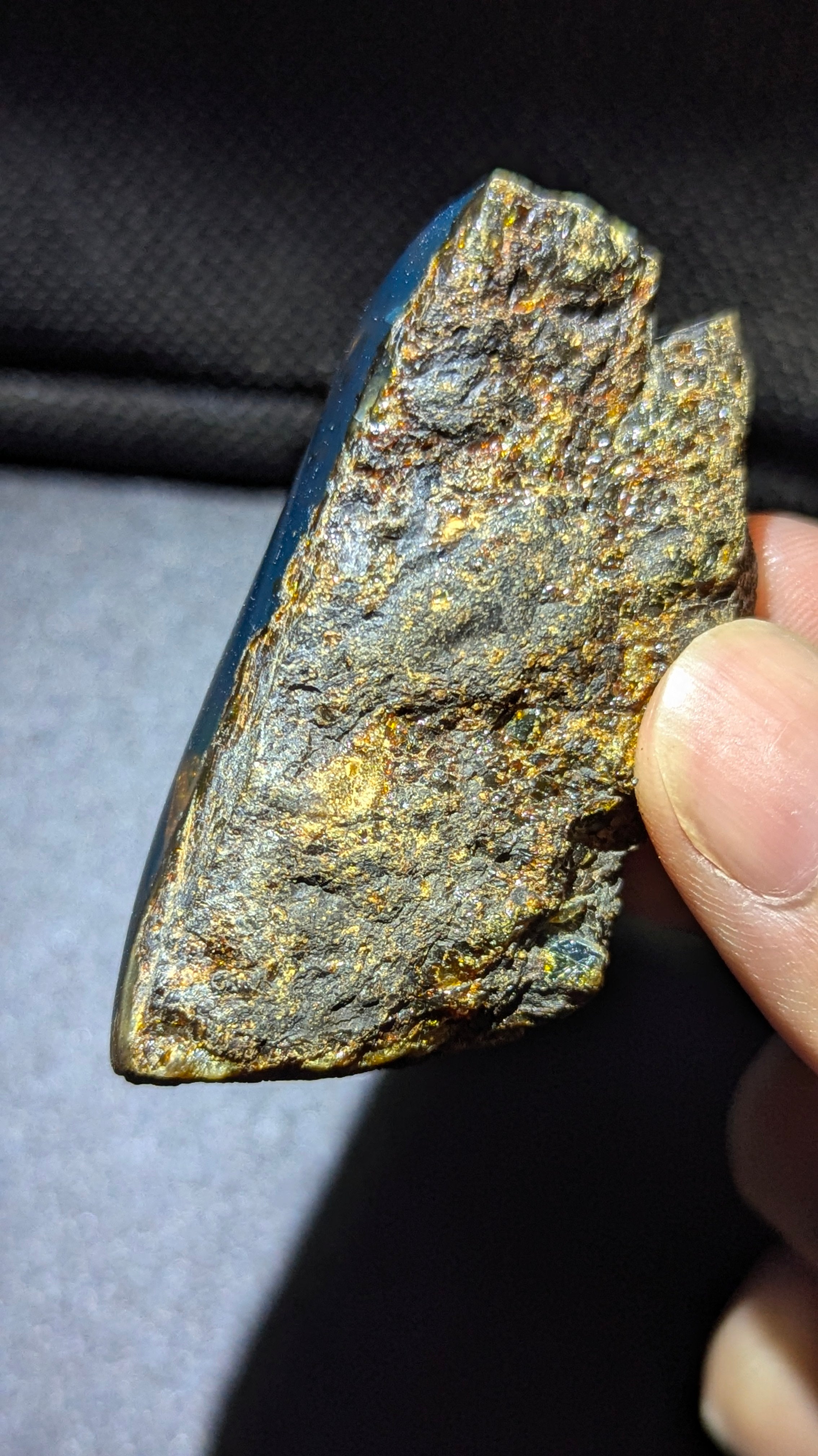 Natural Sumatran Blue Amber Specimen 19g – Blue Canyon Window Pattern, UV Reactive Collector Amber with Natural Rough Skin
