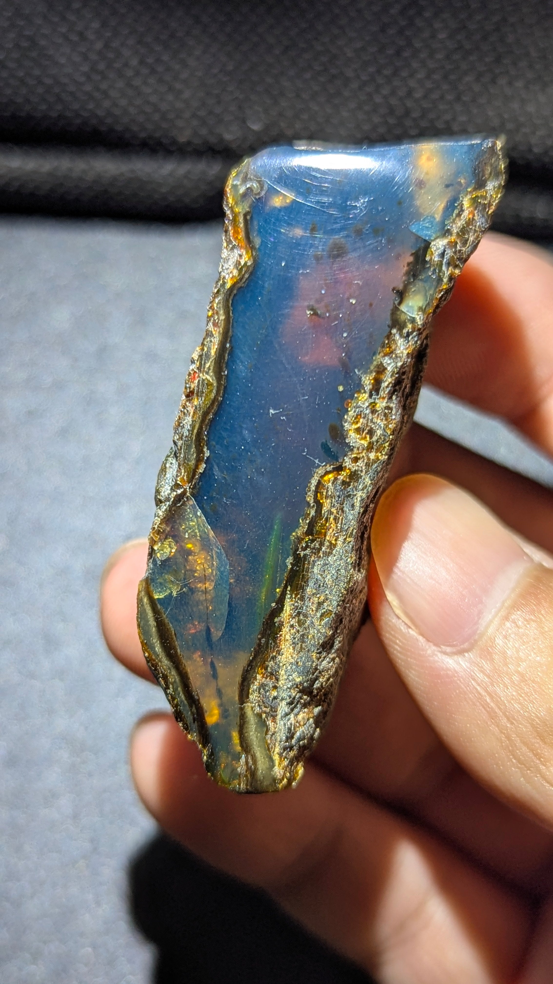 Natural Sumatran Blue Amber Specimen 19g – Blue Canyon Window Pattern, UV Reactive Collector Amber with Natural Rough Skin