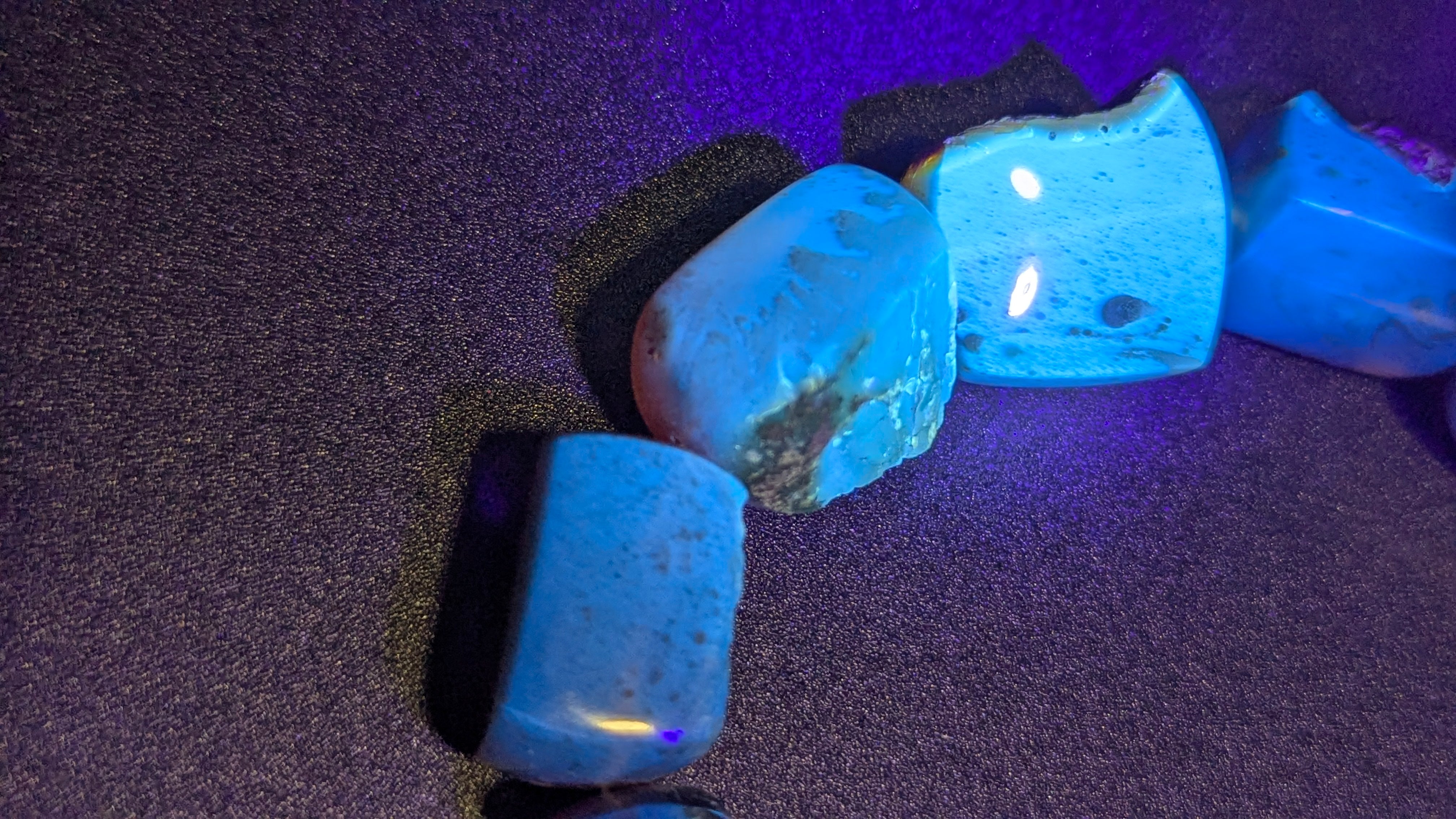 Blue Amber Bracelet – Natural UV and Sunlight Reactive Gemstone