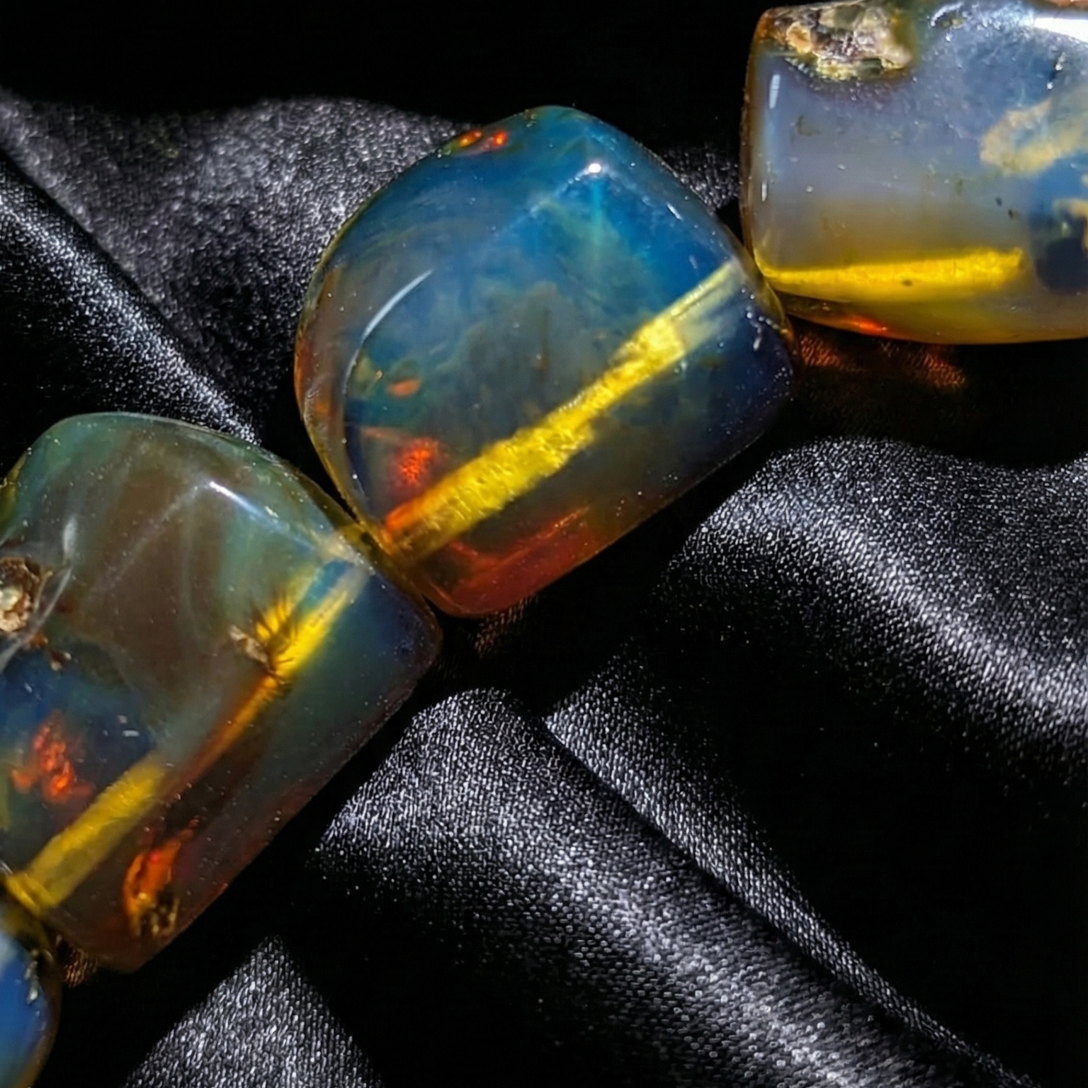 Blue Amber Bracelet – Natural UV and Sunlight Reactive Gemstone