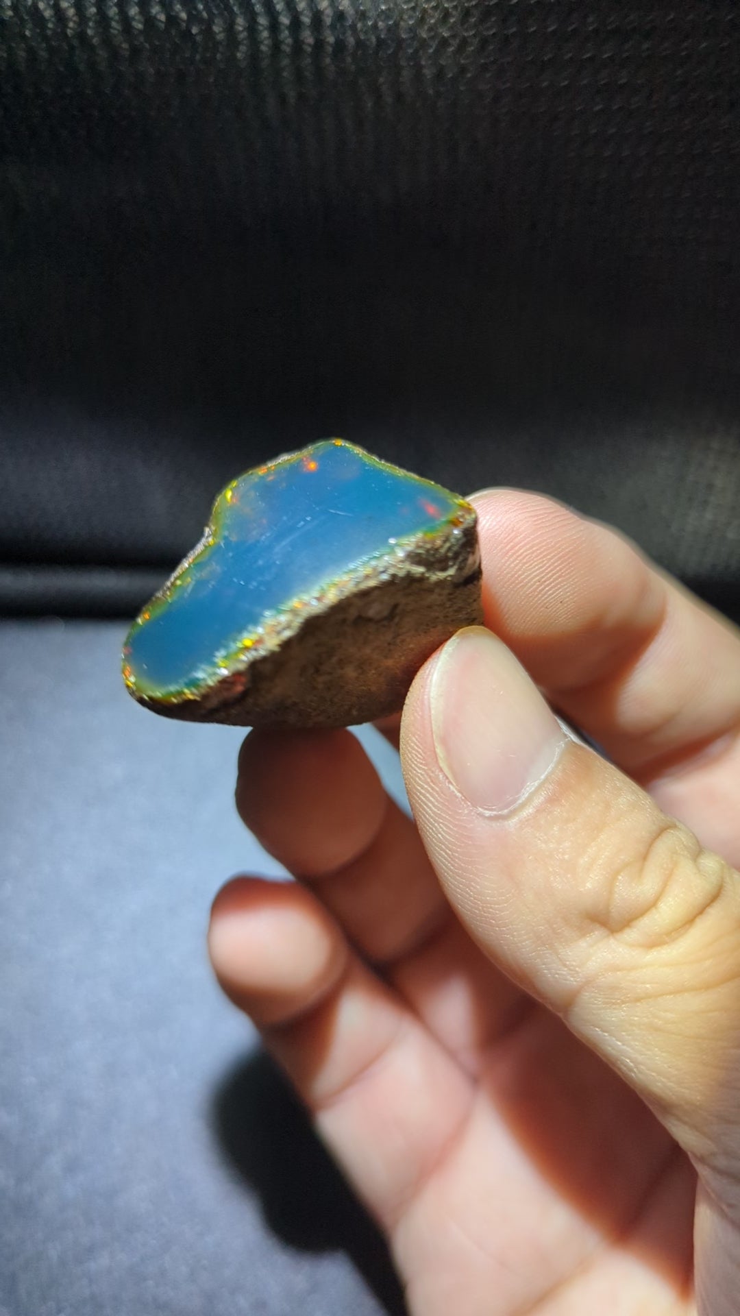 Natural Sumatran Blue Amber Specimen 7g – Twilight Blue Flame Pattern, UV Reactive Collector Amber with Honey Fire Edges